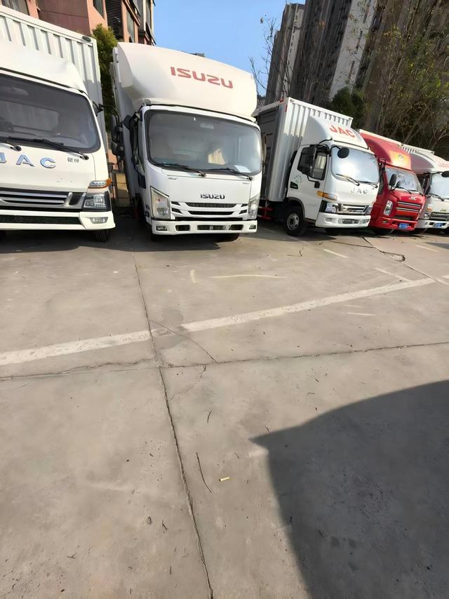 庐阳区回收二手厢式货车与城市配送运输服务的协同发展